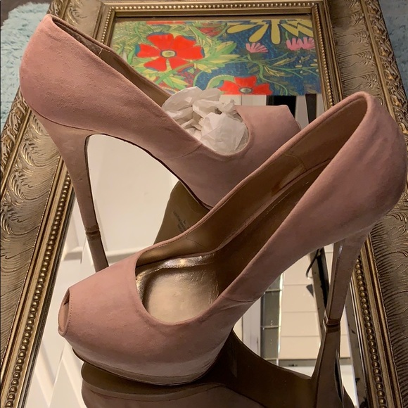Brand New Heels! Pink/Nude Color - Picture 2 of 3